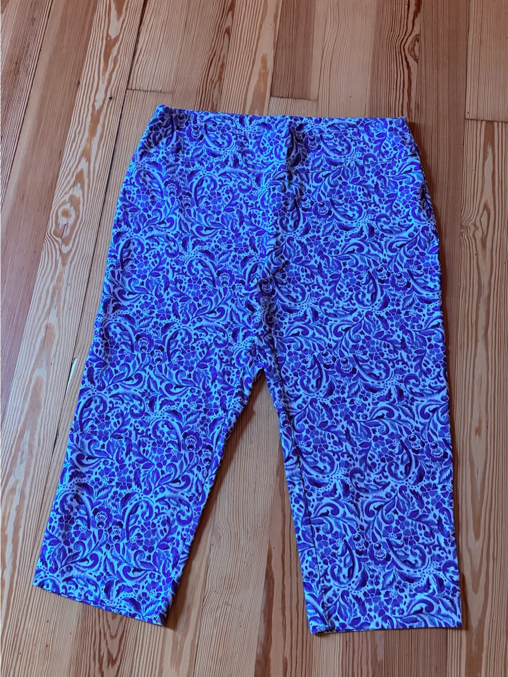 Zac & Rachel Purple Paisley Capri Leggings
